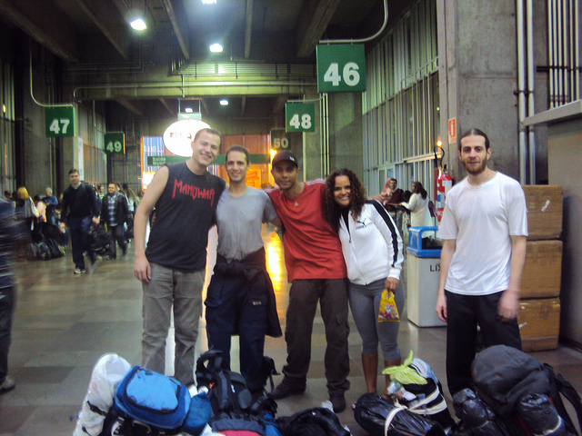 No Terminal Tietê – Rogério, Eu, Edmar, Rosana e Daniel