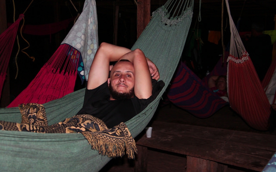 Renan na rede – Acampamento Kavak