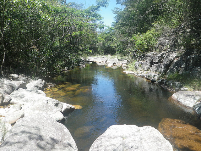 Um dos poços para banho, no caminho da trilha da Cachoeira da Purificação