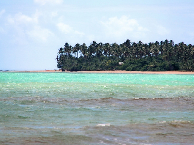 Vista par a Ponta do Bainema com mar colorido - Ilha de Boipeba
