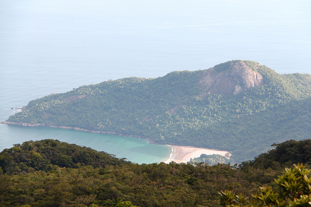 Praia de Dois Rios e seu Pico / Mirante, vista do cume do Pico do Papagaio