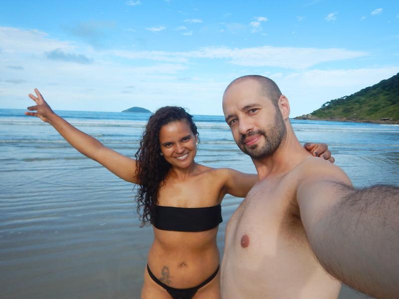 Rosana e eu na Praia do Cambriú